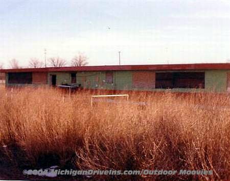 Starlite Drive-In Theatre - Starlite Snackbar 1987 Courtesy Outdoor Moovies (newer photo)